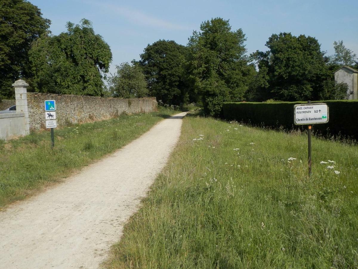 Vallee Des Ardoisieres Mael-Carhaix Exterior foto